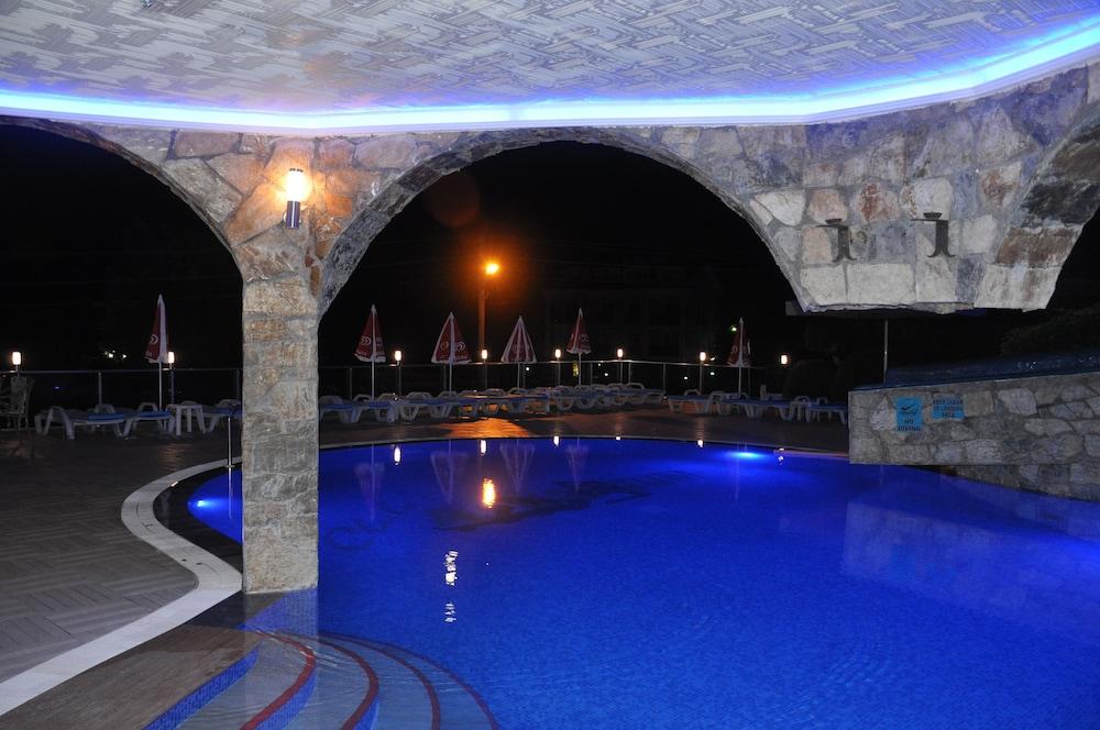 Club Aquarium Aparthotel Marmaris Exterior photo